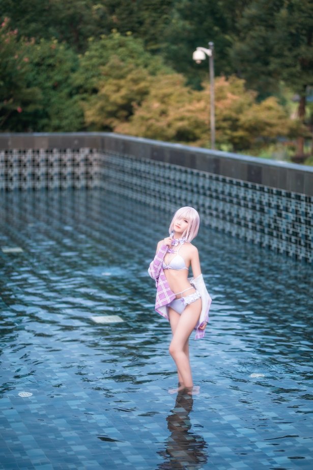 三度_69 – 玛修泳装 [41P/337MB]