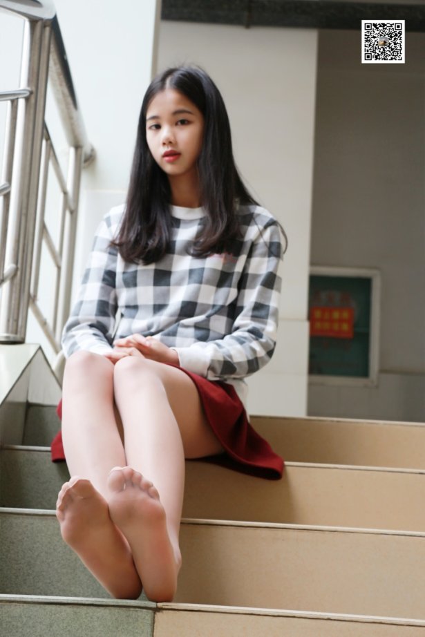 [MussGirl慕丝女郎] 学妹系列11 学妹告诉你,支援武汉,从宅做起 [67P/66MB]