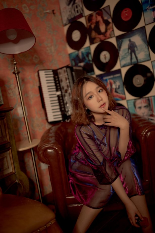 穆零Mu0  –  思 春 [13P/16MB]