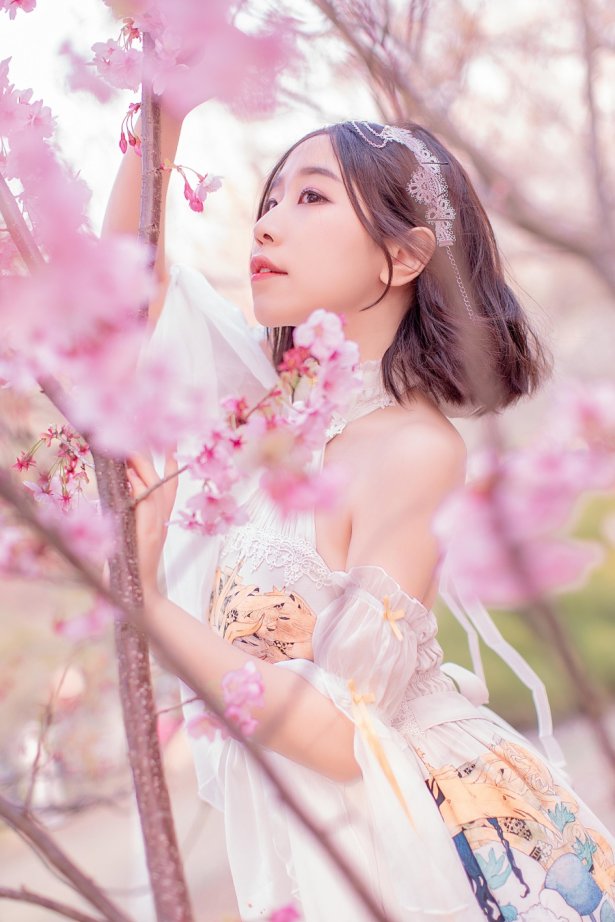 穆零Mu0 – 夏日 花情 [19P/20MB]