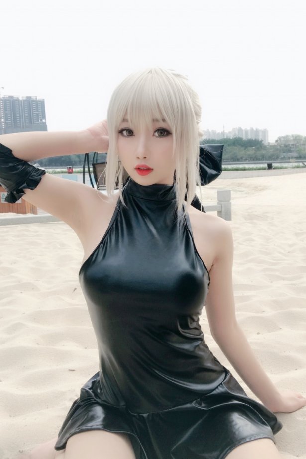 鬼畜瑶在不在w – 自拍写真 [28P/52MB]