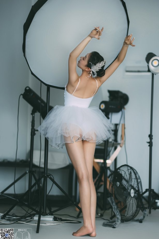 [GALLI嘉丽]舞蹈生日记 047 – 金星 [55P/381MB]