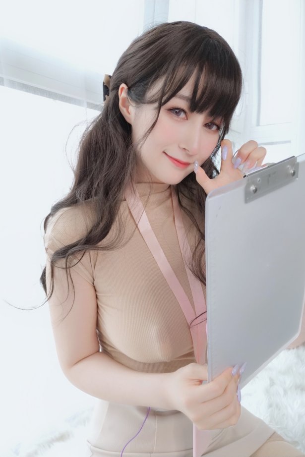 Coser小姐姐 白银81 - 上司との秘密会議 [22P/2V/128MB]