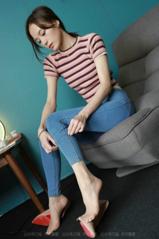 [IESS异思趣向] 2021.09.01 丝享家906：小六《牛仔裤里丝》 [105P/169MB]