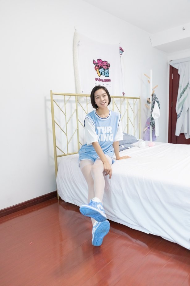 物恋传媒 NO.947期 小飞-记忆里的诗[132P/1V/3.23GB]