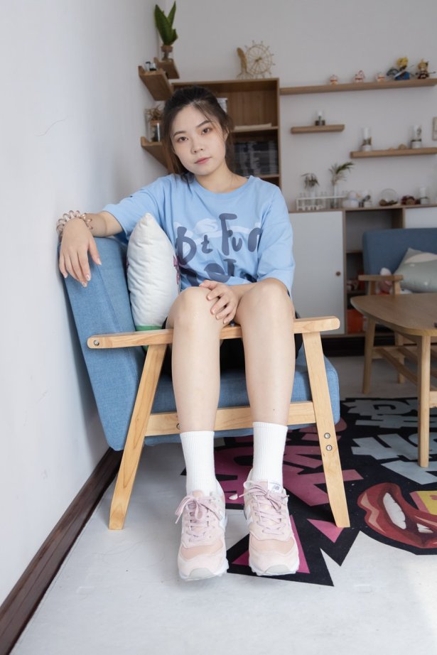 物恋传媒 NO.933 漾漾-落雨似花[154P/1V/4.81GB]