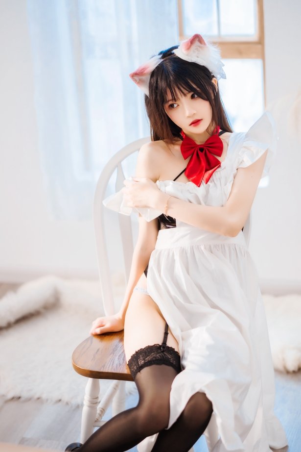 萝莉风COS 桜桃喵 – 长裙妹抖（日）[97P/2.01GB]