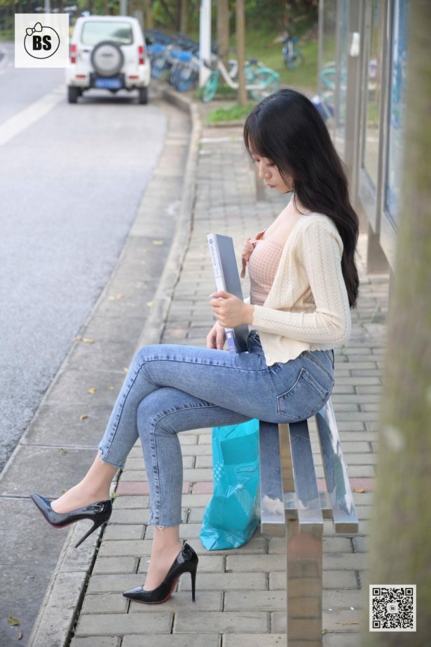 [我丝你想]MX008 美西 公交车站奇遇记3 [73P/97MB]