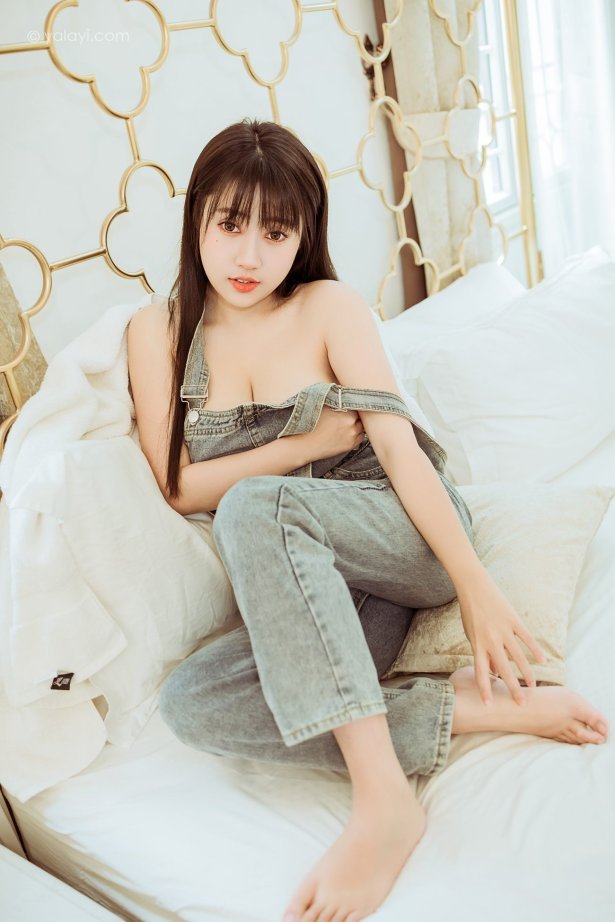 [YALAYI雅拉伊]2022.03.22 NO.912 开心宅家 虞艺 [40+1P/362MB]