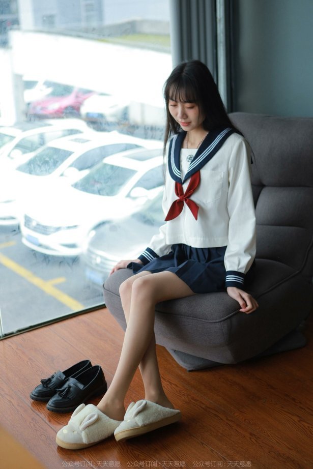 [IESS异思趣向] 耽丝 220120 团团的可爱jk [82P/83MB]