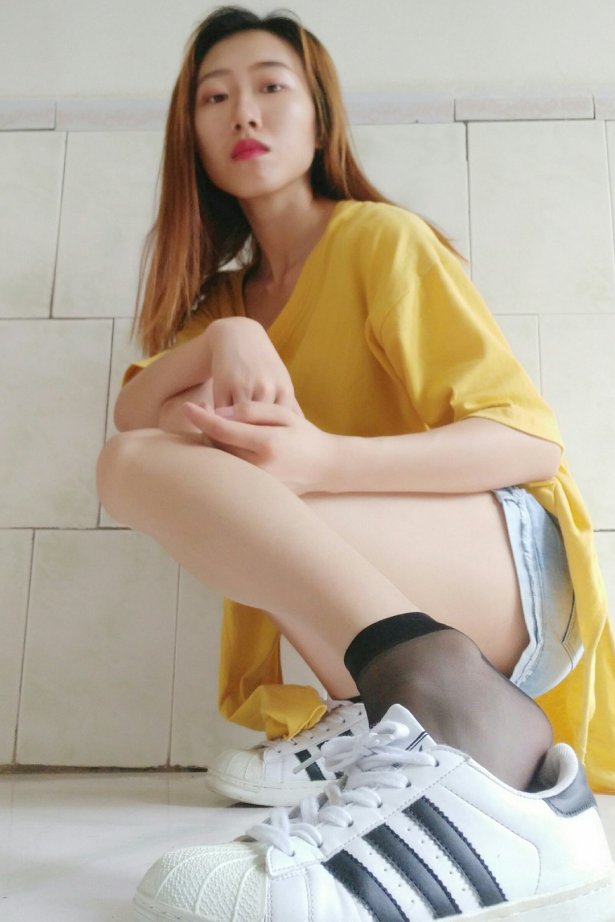 学妹校园寝室短丝系列026期 刘静 [81P/154MB]