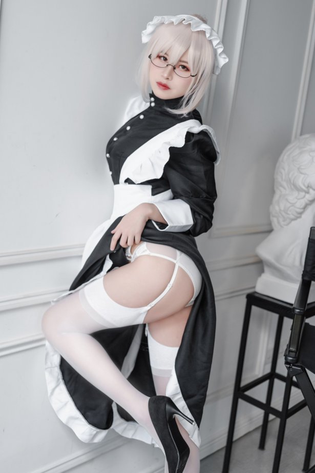 田璐璐 - 女仆长裙[29P/116MB]