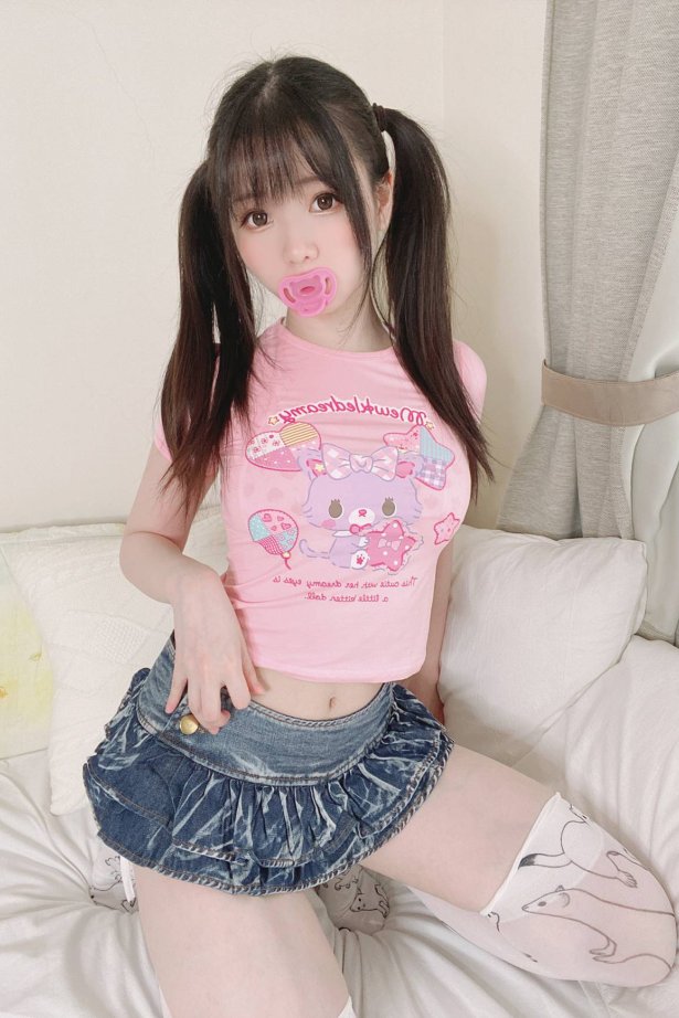 霜月shimo – お兄ちゃんー！[15P/85MB]