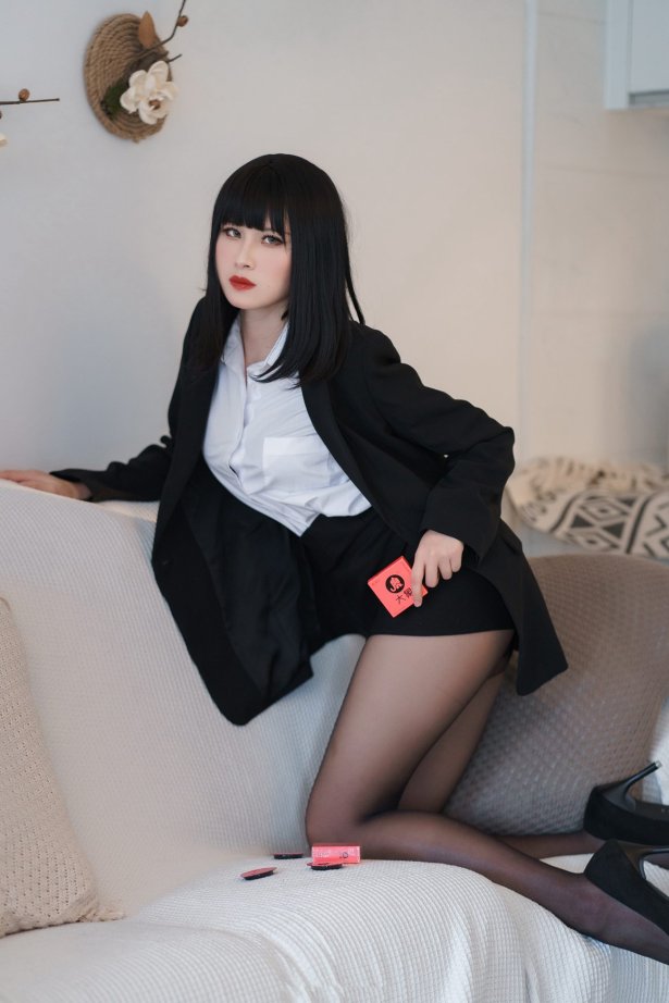 动漫博主田璐璐 - OL本 [33P/57MB]