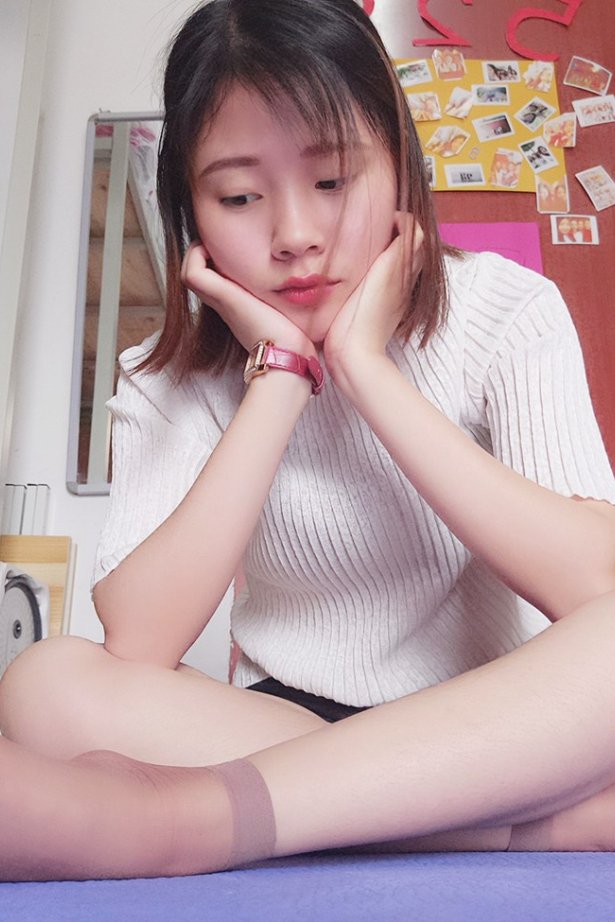 学妹校园寝室短丝系列013期 嘉怡 [40P/82MB]