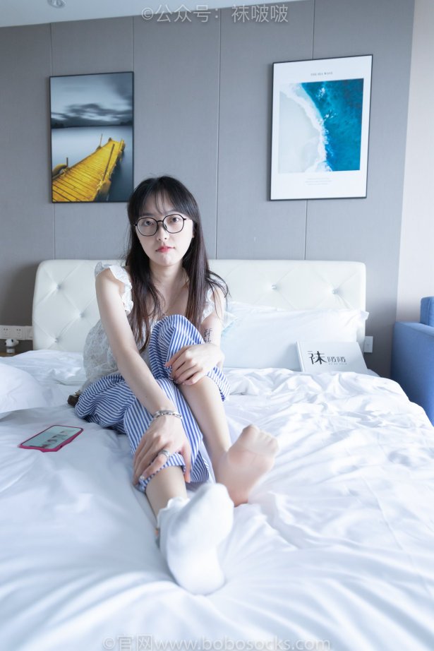 [BoBoSocks袜啵啵]NO.027 稚予- vans、白色棉袜、肉丝 [136P/1V/3.35GB]