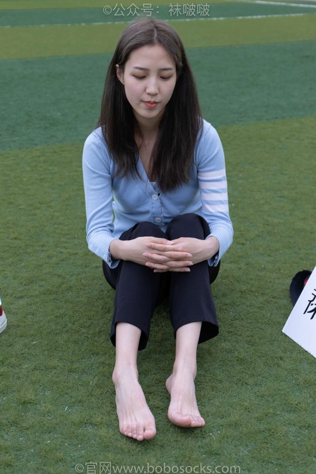 [BoBoSocks袜啵啵]NO.021 泡芙-板鞋、白棉袜、裸足 [131P/1V/3.12GB]