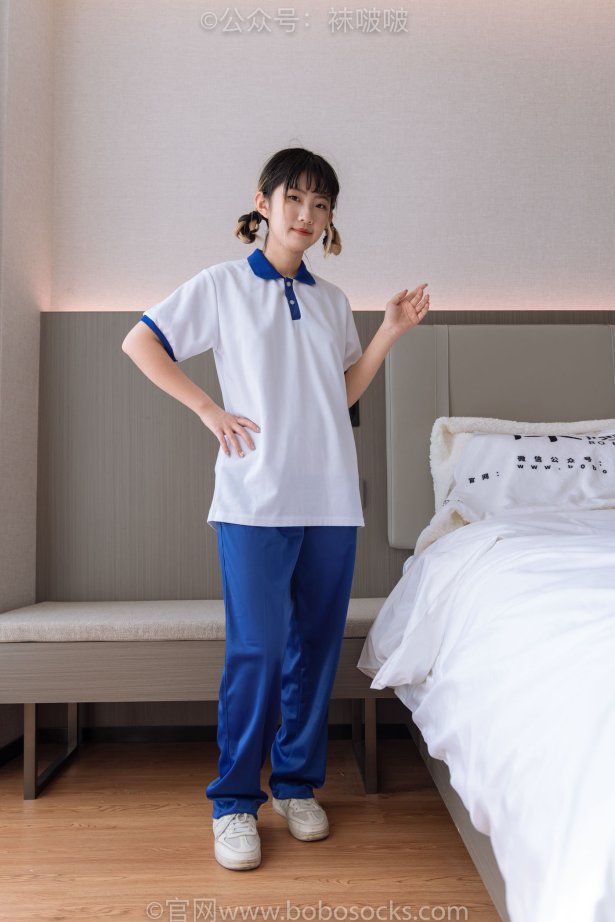 [BoBoSocks袜啵啵]NO.042 砂糖-校服、板鞋、白棉袜、油亮白丝 [139P/1V/6.72GB]