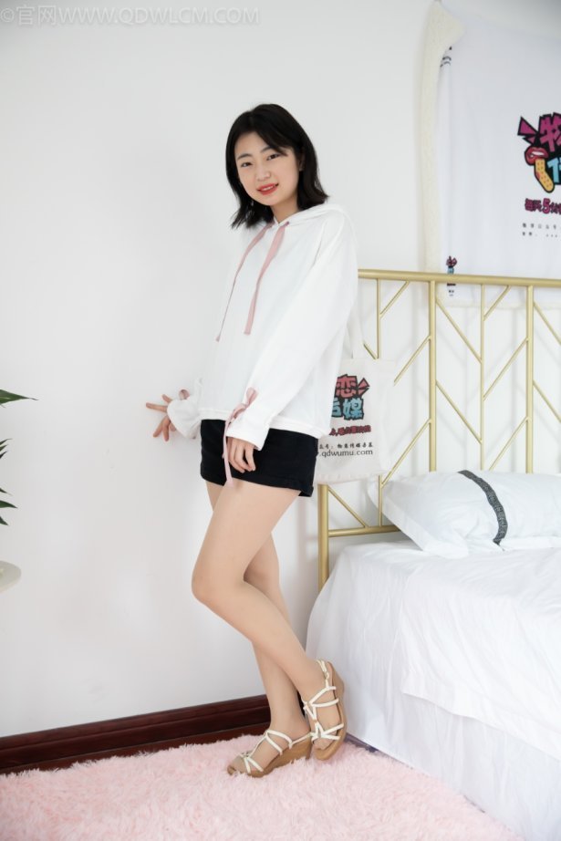 物恋传媒 NO.1020 小凌-高跟鞋、高跟凉鞋、肉丝、裸足[136P/1V/6.53GB]