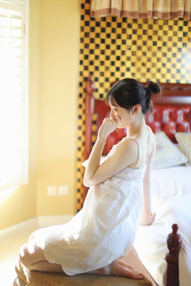 [YALAYI雅拉伊] 2022.05.11 NO.930 光影零乱 京京[42P/443MB]