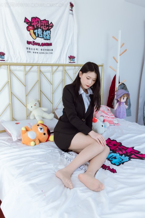 物恋传媒 NO.1026 小竹-OL制服、高跟鞋、肉丝[139P/1V/3.83GB]