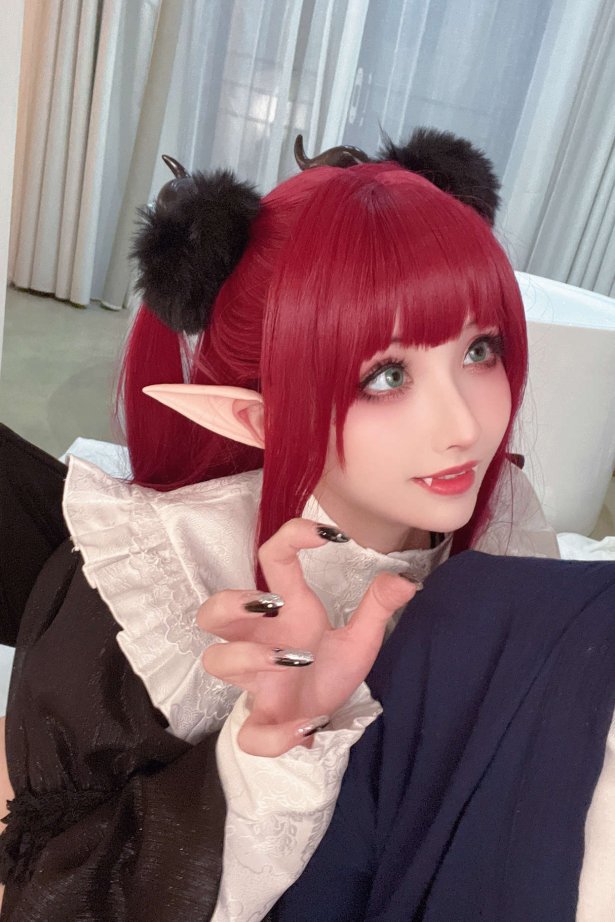 rioko凉凉子- 梦魔利兹X更衣人偶坠入爱河喜多川[48P/444MB]