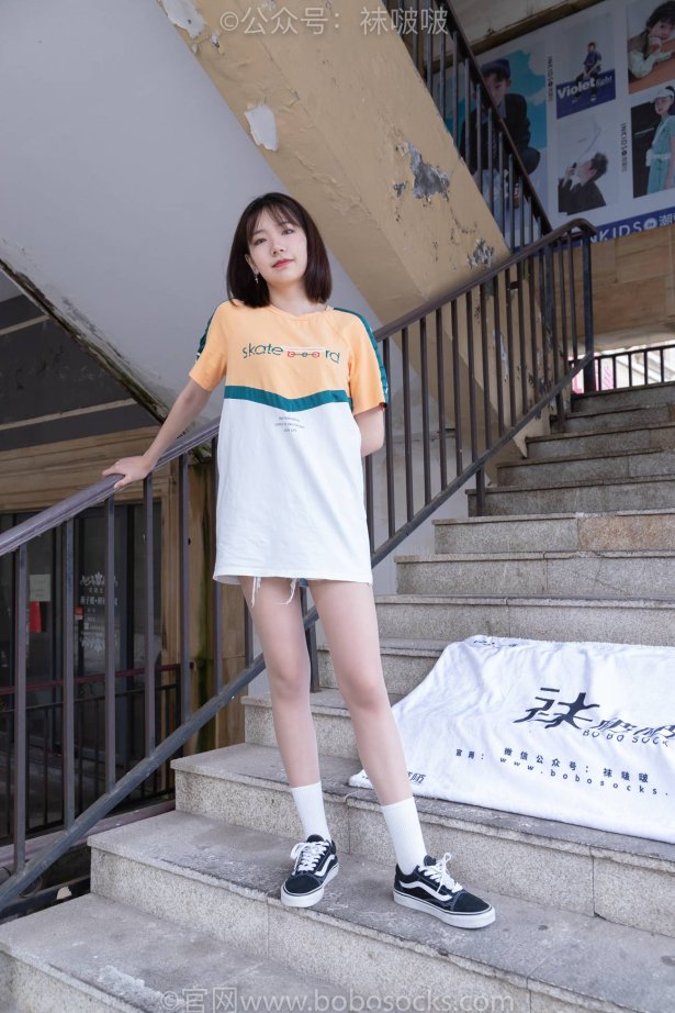 [BoBoSocks袜啵啵]NO.069 小甜豆-vans板鞋、白棉袜、肉丝 [135P/1V/7.78GB]