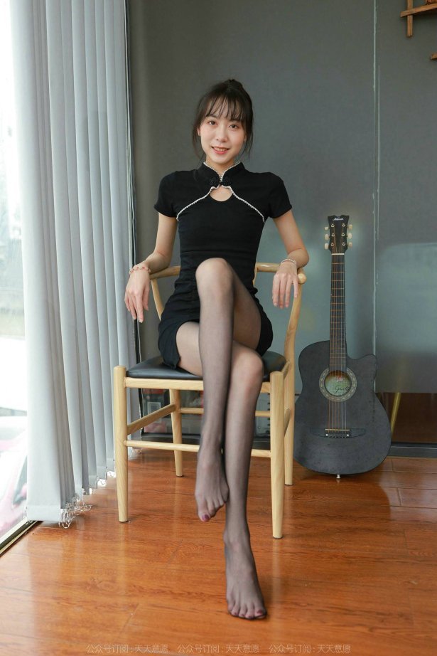 [IESS异思趣向] 2022.03.06 丝享家1020：团团《长腿黑色旗袍》[93P/115MB]