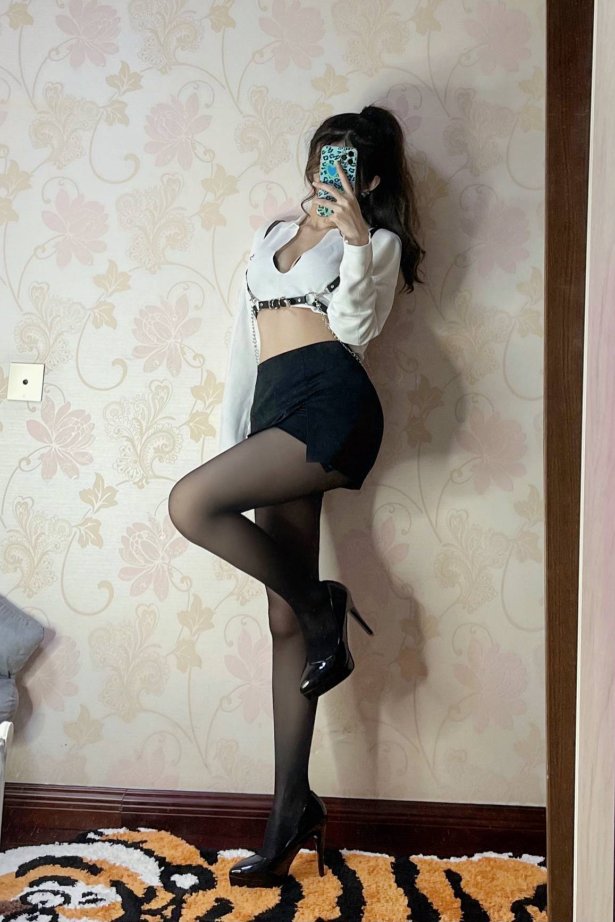 KETTOE - 黑丝[23P/89MB]