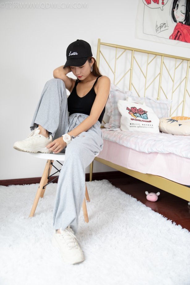 物恋传媒 NO.1121 言言-夏日街头[149P/1V/3.34GB]