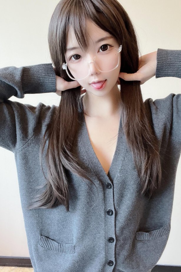 莉犬酱 - 黑丝白蕾丝 [51P/93MB]