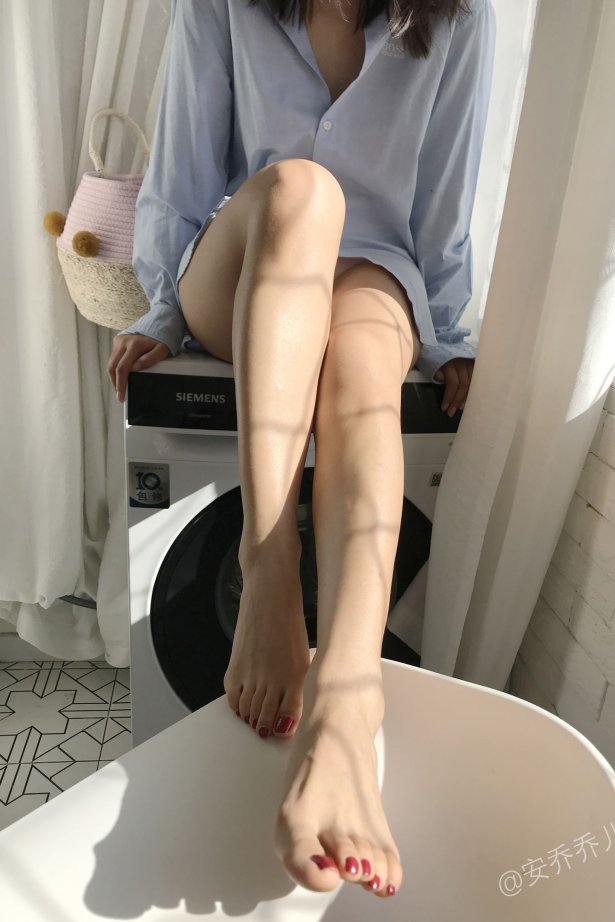 安乔乔儿(Nia乔乔) 阳台洗衣房[104P/476MB]