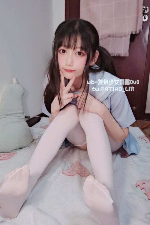 迷之呆梨(发条少女) 水蓝JK [41P/3V/111MB]