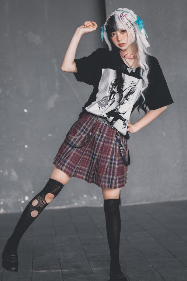 疯猫ss - 雀斑少女[12P/220MB]