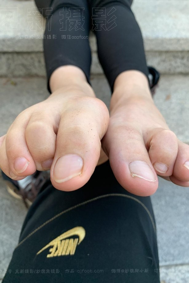 [见新摄影]NO.032 泥土色 倒钩AJ（婧 会展公园）[220P/2V/2.17GB]