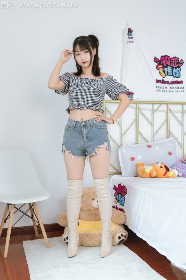 物恋传媒 NO.1306 月心-小城秋天[170P/1V/4.66GB]