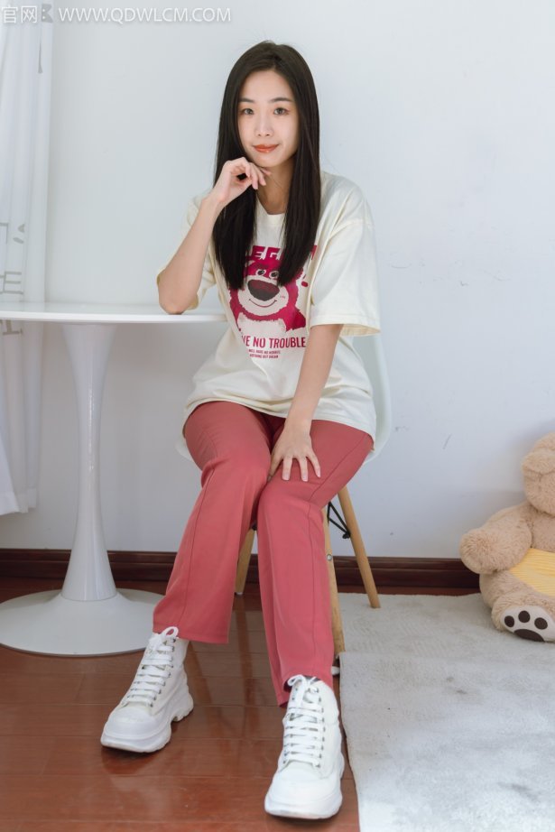 物恋传媒 NO.1328 缇缇-霓虹甜心[149P/1V/3.84GB]