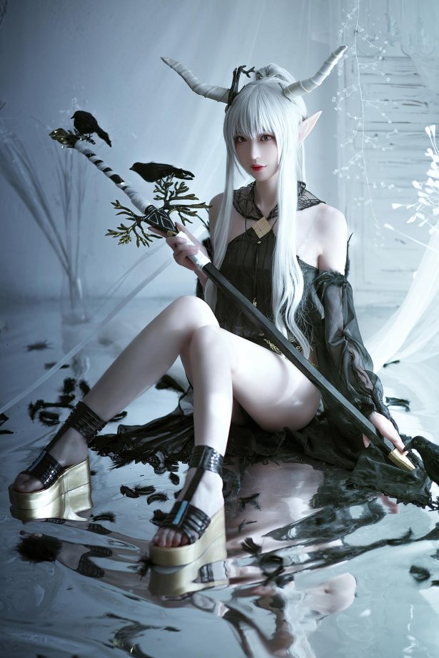 南宫  - 闪灵泳装[20P/262MB]