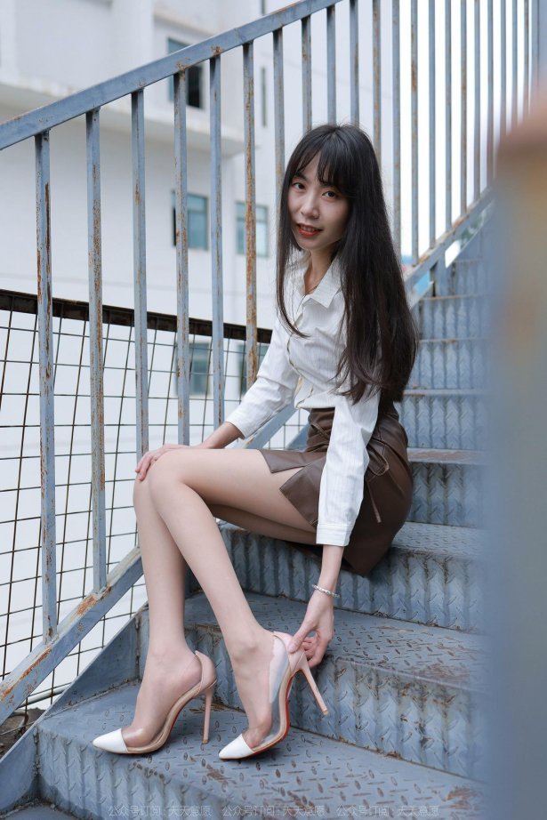 [IESS异思趣向] 2022.06.29 丝享家1132：团团《从你的世界路过》[84P/127MB]