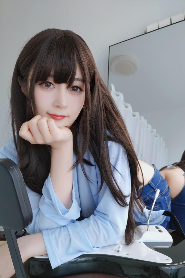 白银81 - ギターの妹[22P/1V/132MB]