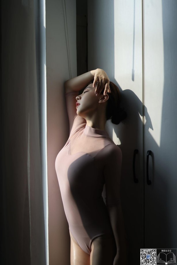 舞蹈生日记 2021.08.29 姐姐子琪[44P/247MB]