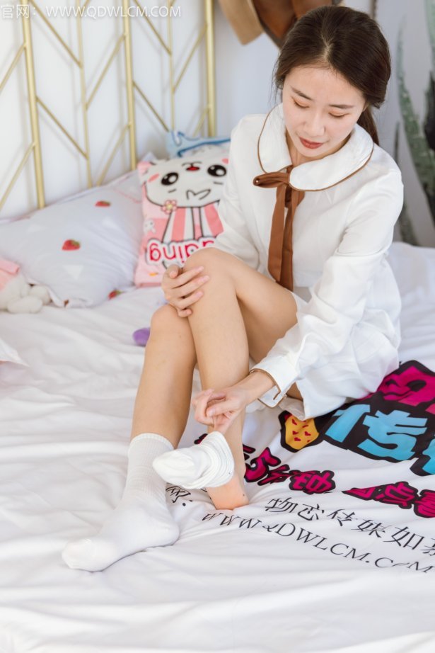 物恋传媒 NO.1329 菜菜-日落沙滩后[140P/1V/3.89GB]