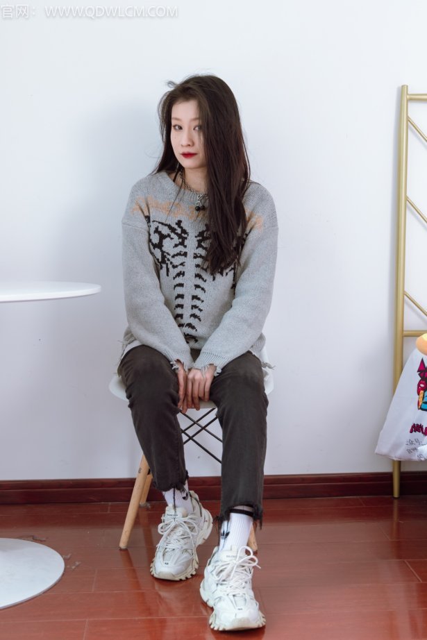 物恋传媒 NO.1380 盲盒[145P/1V/3.96GB]