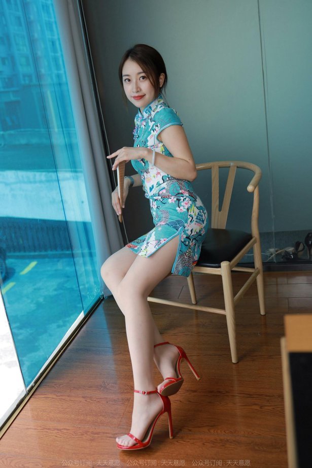 [IESS异思趣向] 2022.07.03 丝享家1136：小婕《旗开得胜》[90P/127MB]