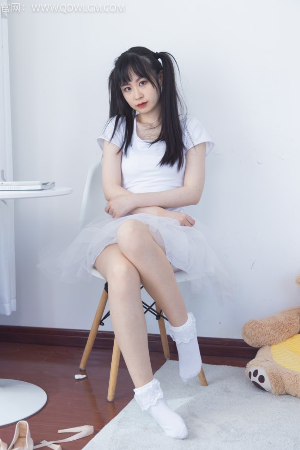 物恋传媒 NO.1361 兮兮-梦幻芭蕾[151P/1V/3.17GB]