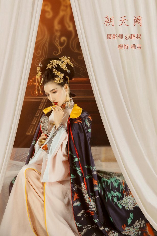 [YITUYU艺图语] 2022.02.22 朝天阙 唯宝 [22P/351MB]