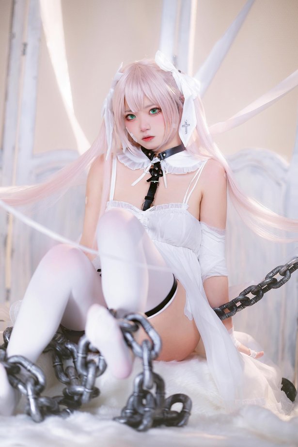 伊喵君  初音酱 [21P/179MB]