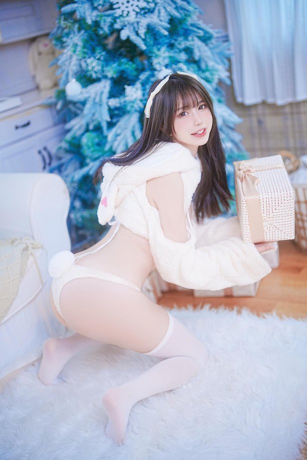 Tina很妖孽呀 - 小兔子乖乖[52P/698MB]