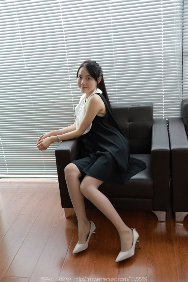 [IESS异思趣向] 耽丝 2022.12.13 婉萍 [84P/87MB]