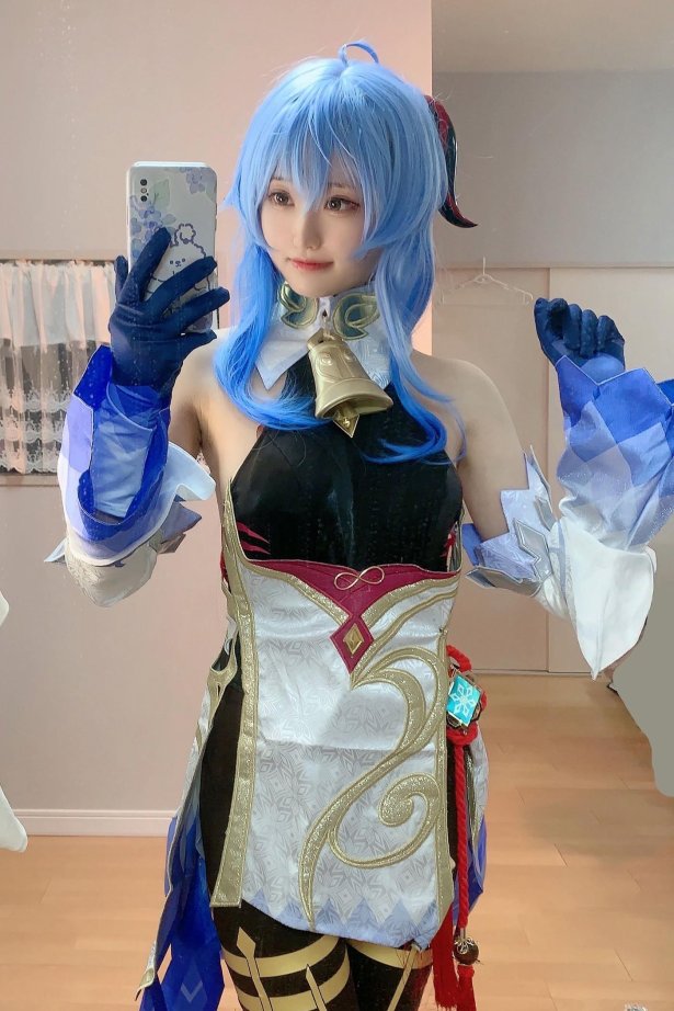 千阳(ちよ) - 甘雨对镜拍[13P/38MB]